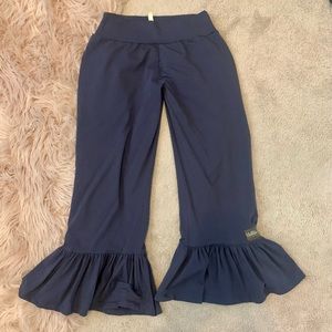 Matilda Jane Ruffle Capris Dark Gray size Medium
